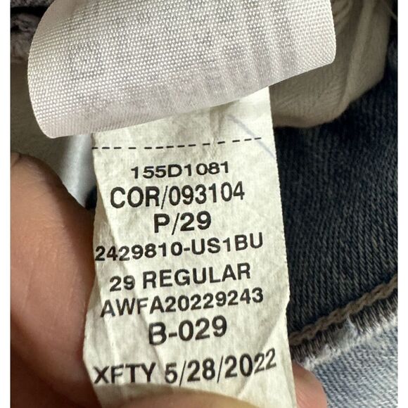 Abercrombie and Fitch The Dad High Rise Curve Love Light Wash Jeans Size 26/2S - Picture 8 of 8